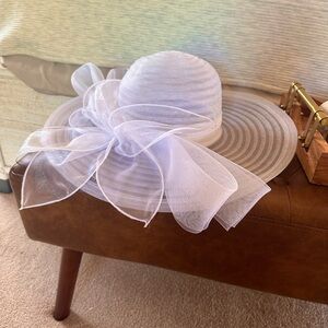 White Kentucky derby hat